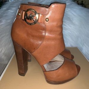 Michael Kors shoes size 5.5